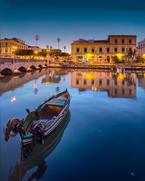 Appartamento Al Posto Giusto Syracuse Exterior foto